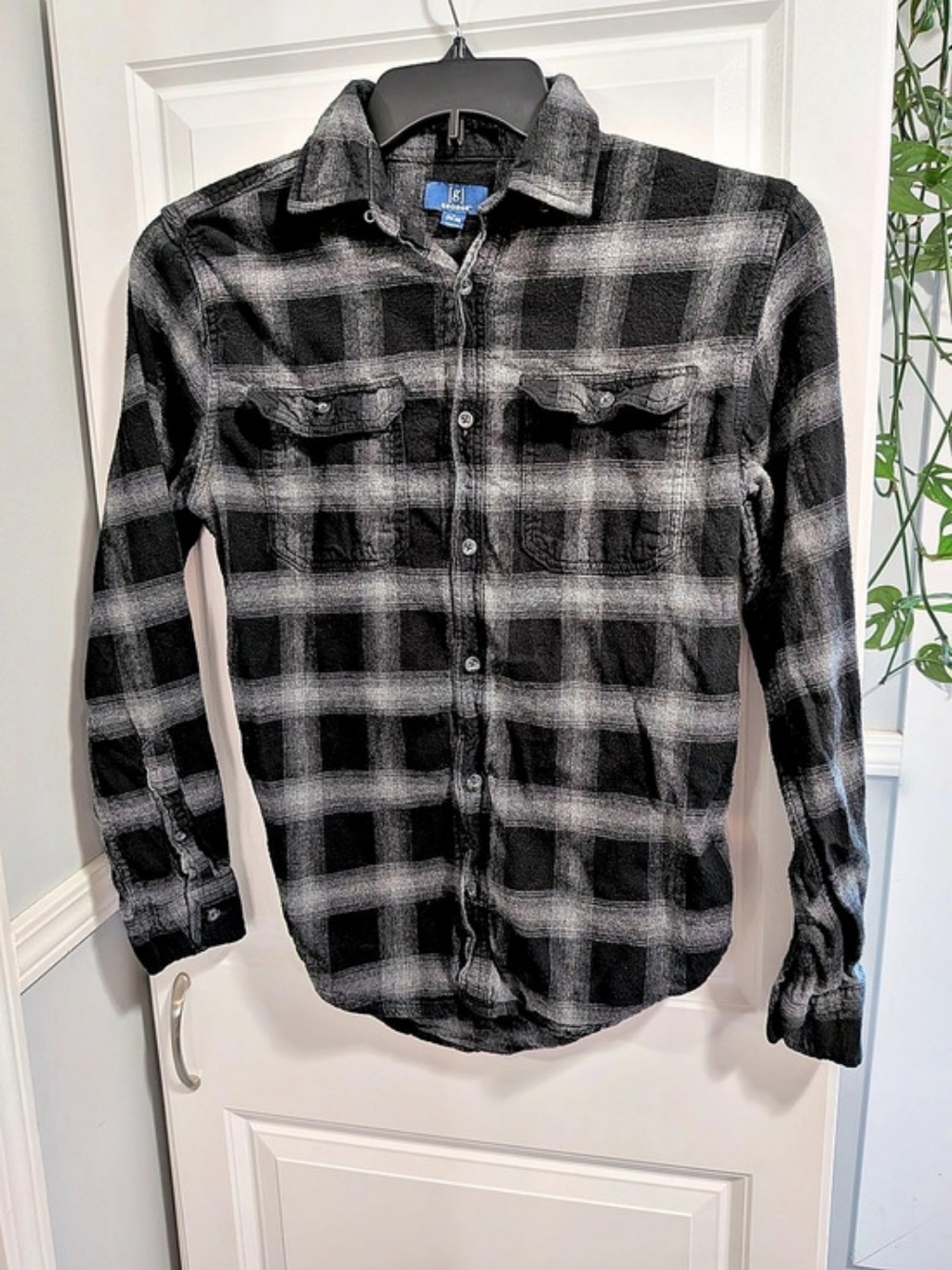 George Men's Plaid Button Down Size Small Like New